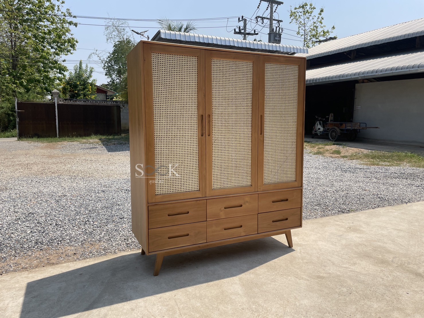 ตู้เสื้อผ้ามินิมอลบานหวาย