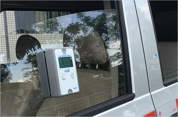 Linshang LS110 Light Transmittance Meter,Visible Light Transmittance Meter Split LS110, Stick-film Glass Car Window Parallel Optical Path Simple Operation High Precision,