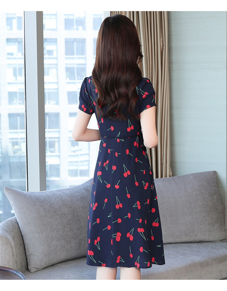 ชุดเดรสน้ำเงิน พิมพ์ลายเชอร์รี่สีแดง ส่งฟรี ems