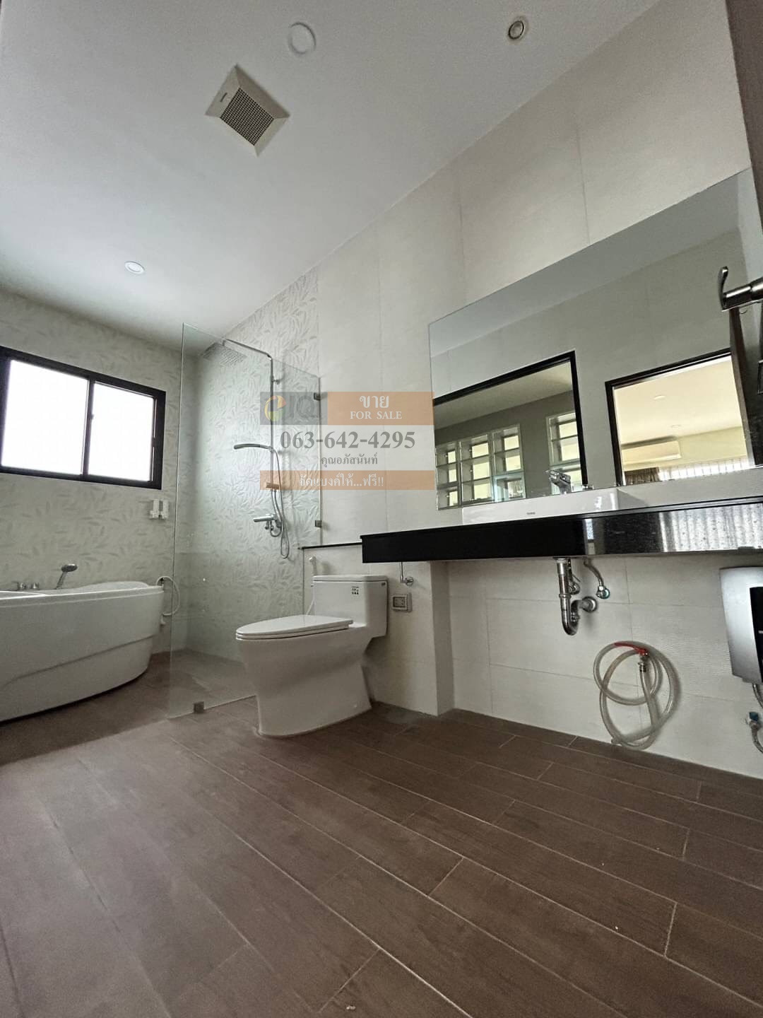 ขายบ้าน ปลูกสร้างเอง modern style ซอยลาดพร้าว 101 ใกล้รถไฟฟ้าสายสีเหลือง