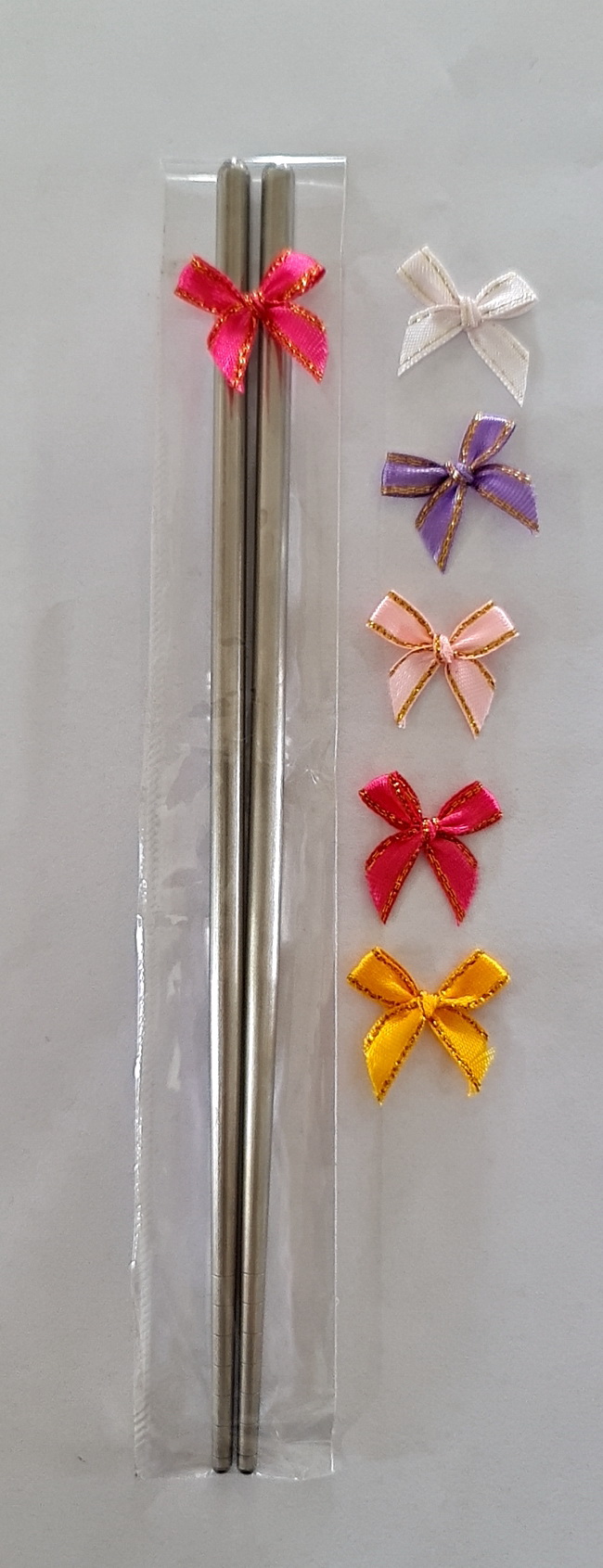 โบว์ผูกติดถุงขนม,โบว์ผูกตกแต่งสินค้า,โบว์ผูกติดของขวัญ โบว์ผูกติดคุกกี้ โบว์ผูกสำเร็จ โบว์ผูกติดของชำร่วย-พลาสติกแอนด์ไวร์โปรดัก BTS-02