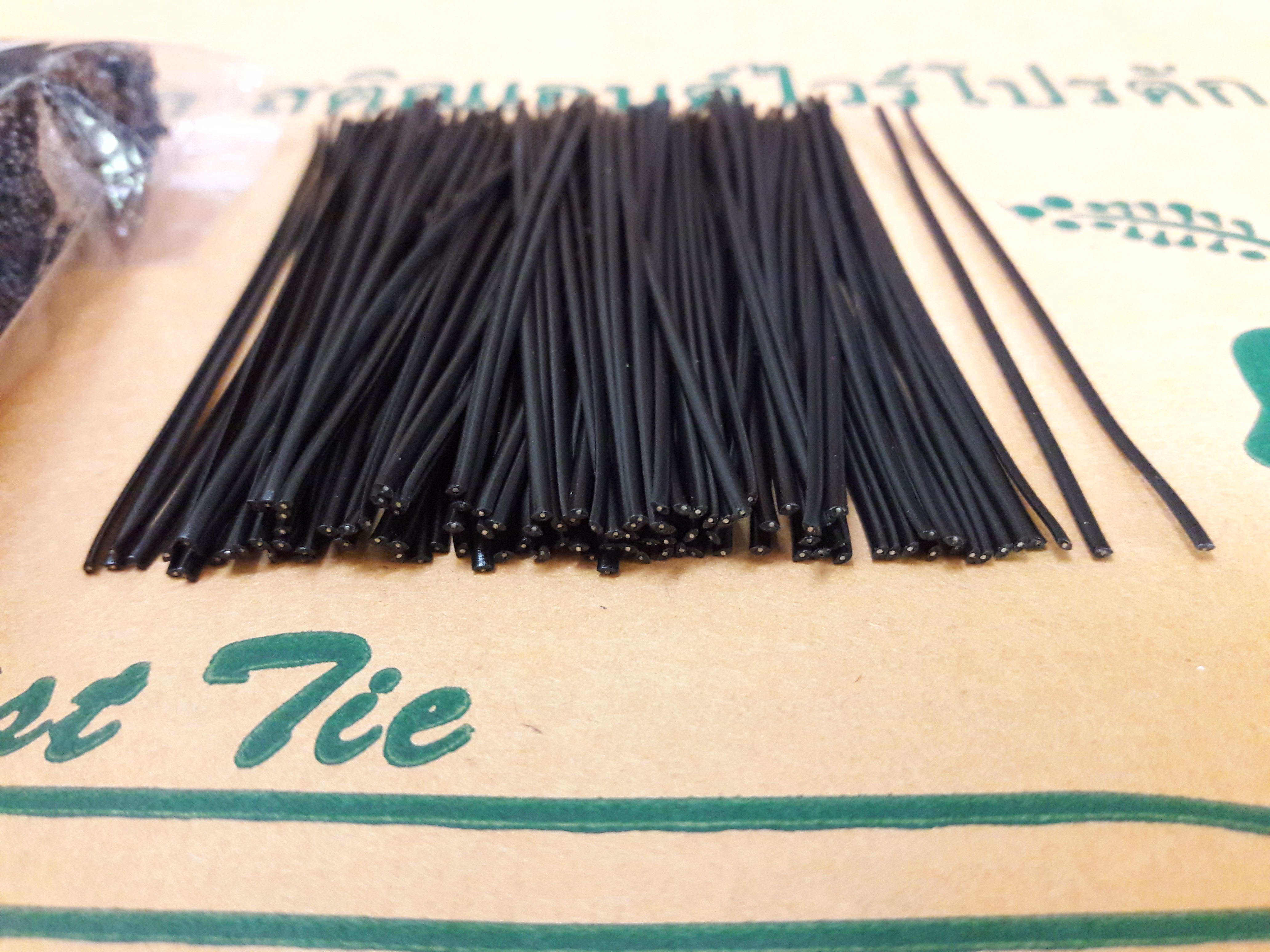 ลวดมัดสายไฟ ลวดพลาสติก ลวดหุ้มพลาสติก แบบวงรี-บจก.พลาสติกแอนด์ไวร์โปรดัก SKU-00285