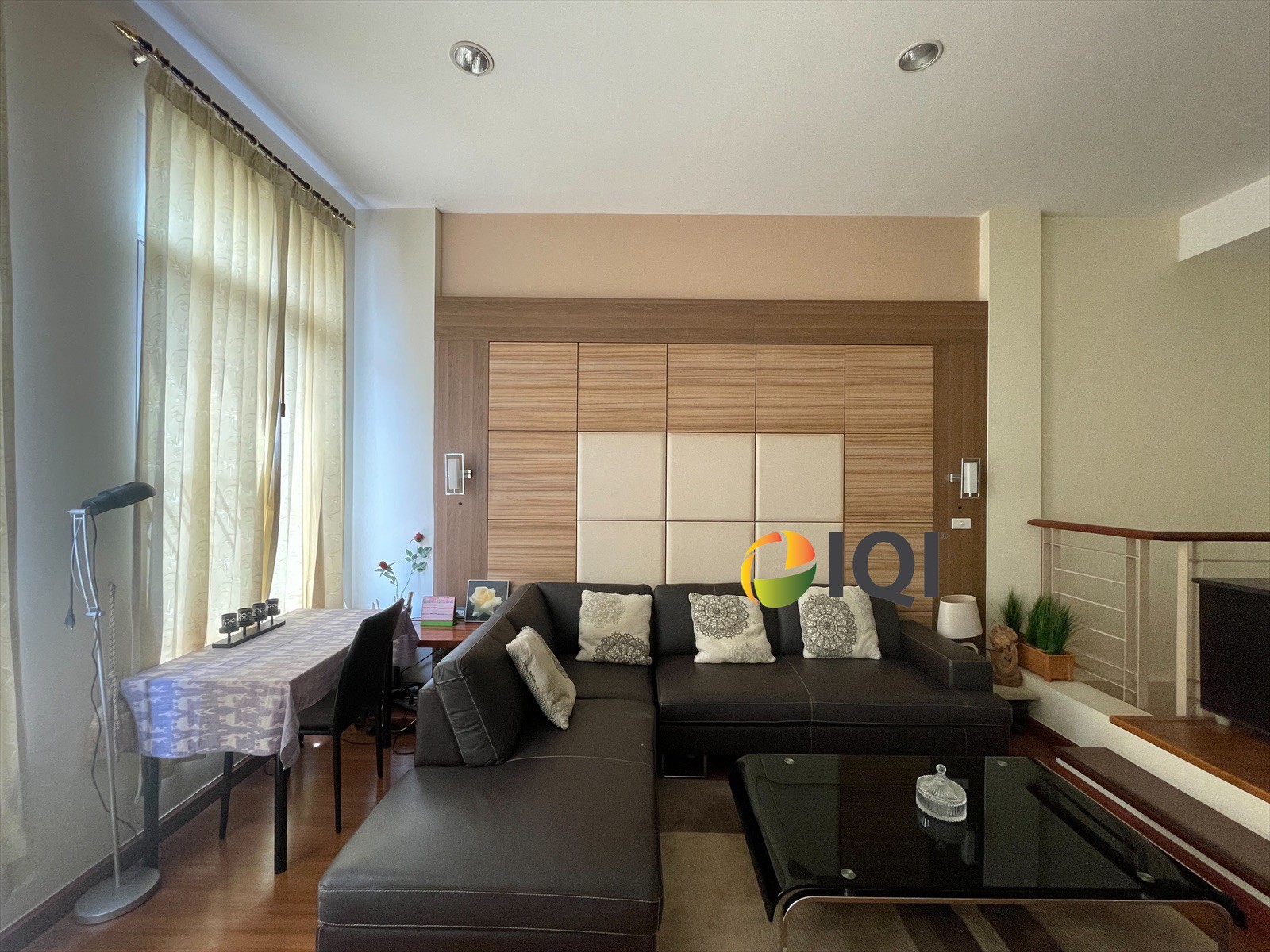 ขาย ทาวน์โฮม 3 ชั้น บ้านกลางเมือง บริติช ทาวน์ ศรีนครินทร์