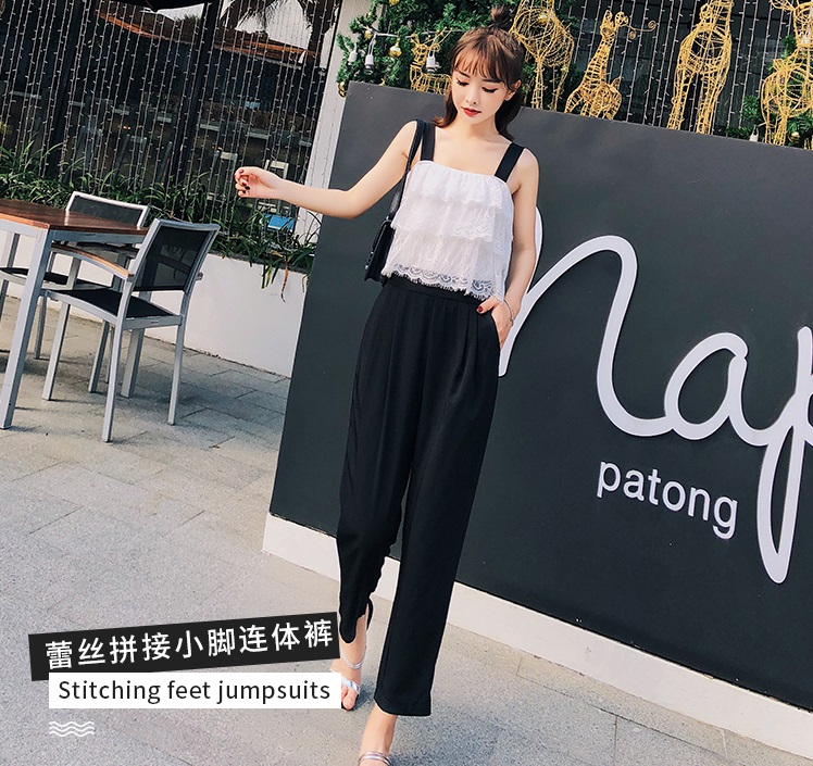 ชุดจั๊มสูท สายเดี่ยวสีดำ ตัวเสื้อผ้าลูกไม้ซ้อนกันสีขาว เย็บต่อกับกางเกงขายาวสีดำ ส่งฟรี ems