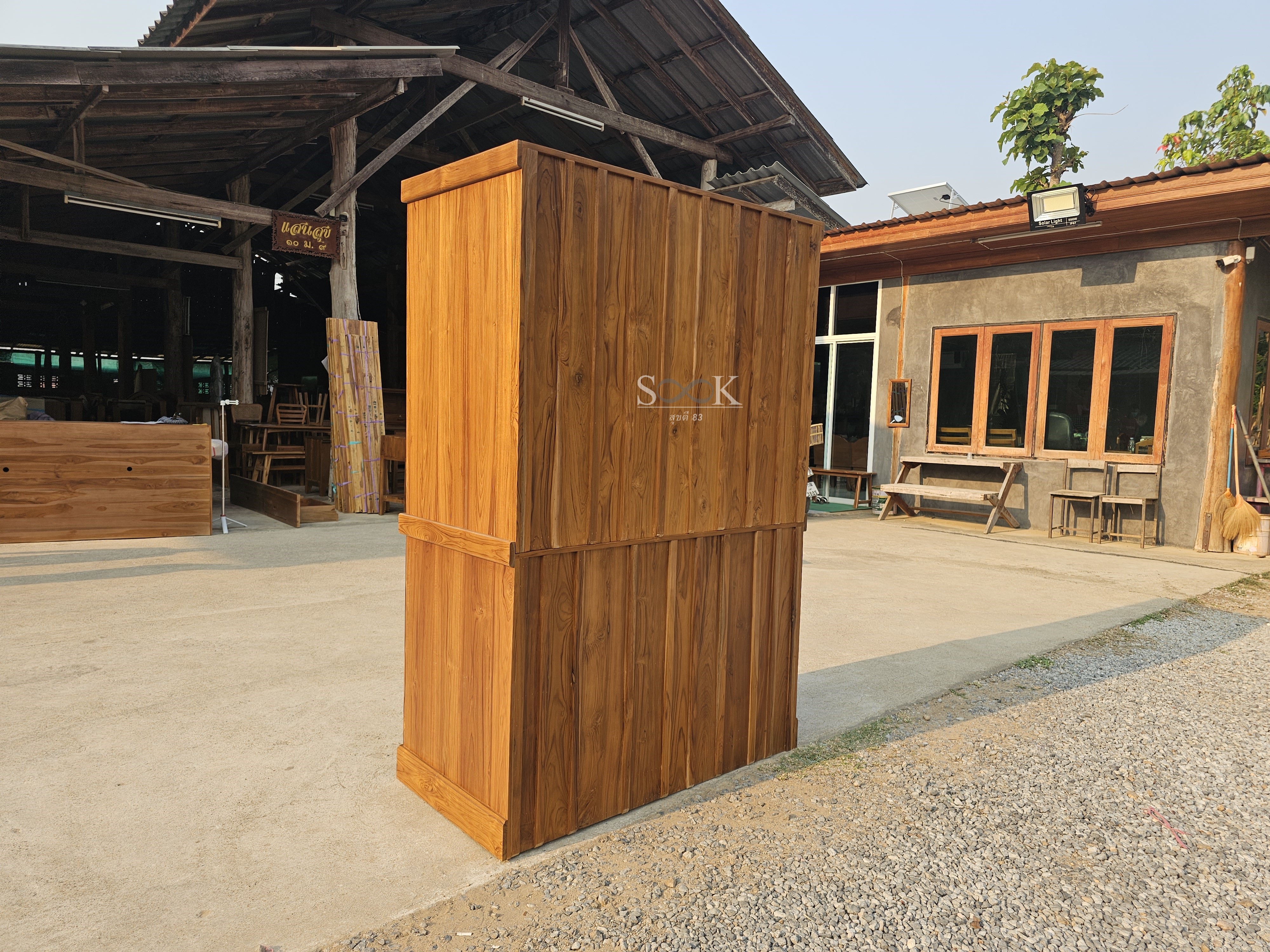 ตู้เสื้อผ้าบานสไลด์แยกท่อนมีชั้นพับผ้า