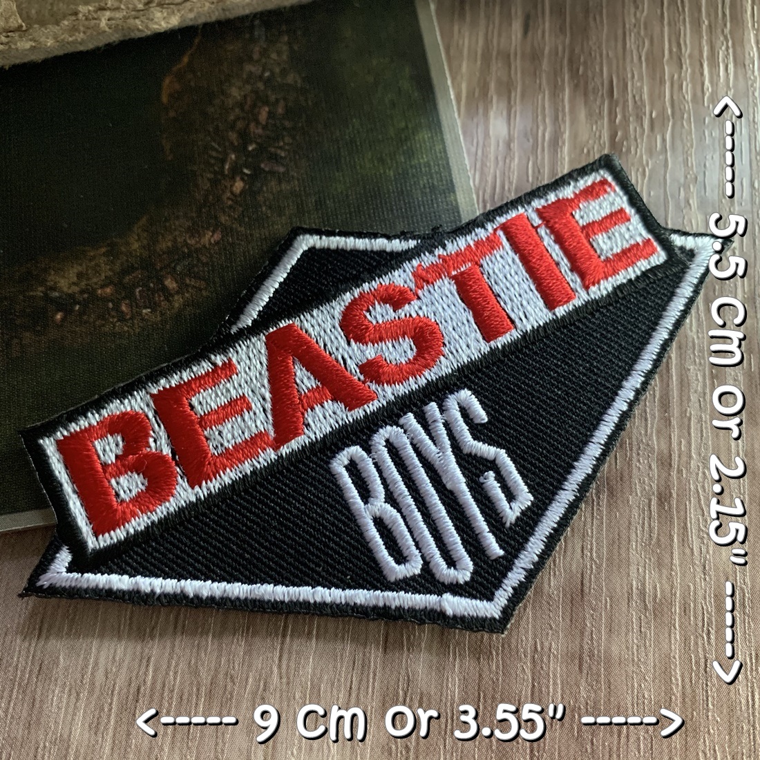 The Beastie Boy วงดนตรี ร็อค เฮฟวี่เมทัล พังค์ ตัวรีดแบบปัก อาร์มปัก ตัวรีดติดเสื้อ ตัวรีด ติดกระเป๋า ติดหมวก ติดแจ๊คเก็ต Rock Iron on Embroidered Patch