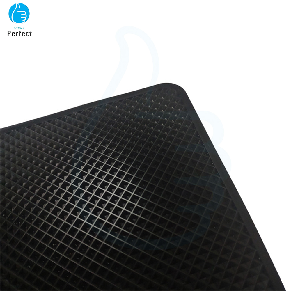 แผ่นกันลื่น แผ่นยางวางโทรศัพท์ แผ่นกันลื่นในรถยนต์ แผ่นยางกันลื่นในรถ รุ่น CA-029