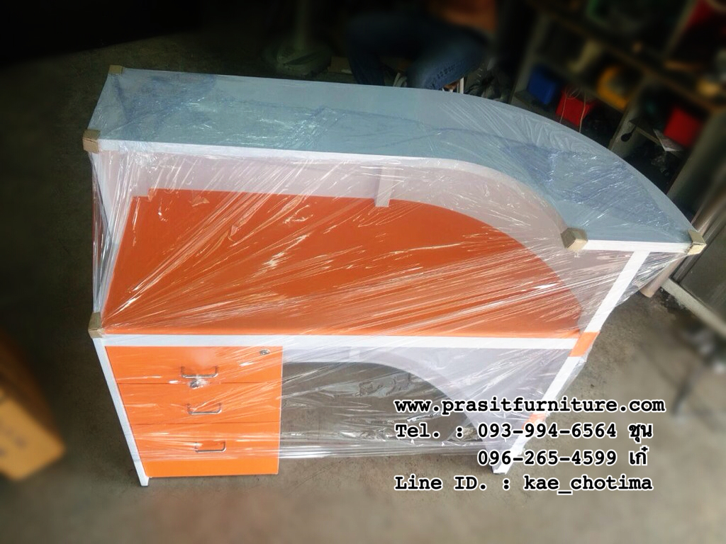 โต๊ะเคาเตอร์โค้ง 3 ลิ้นชักแนวตั้ง