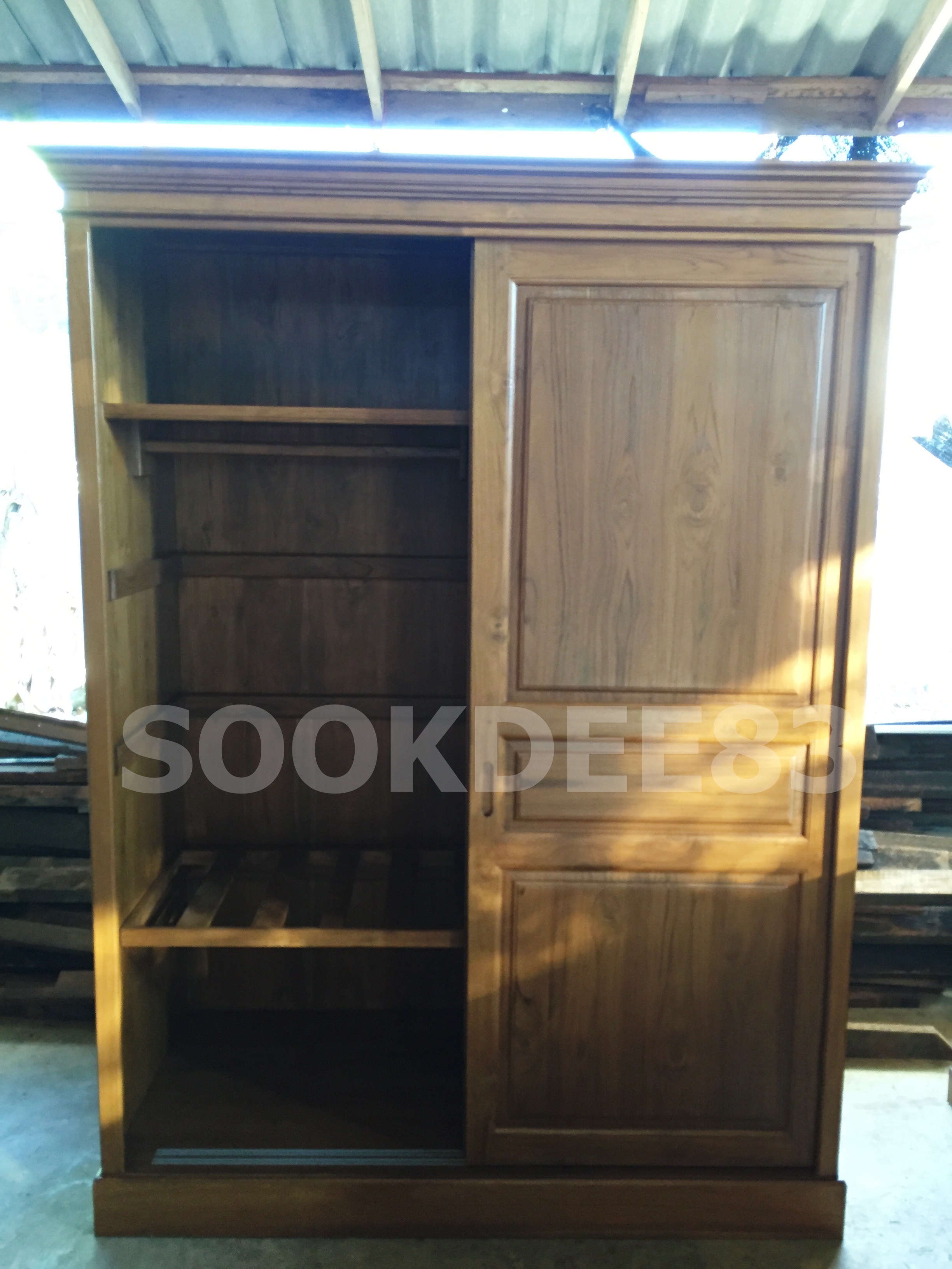 ตู้เสื้อผ้าบานสไลด์ สูง 2 ม.