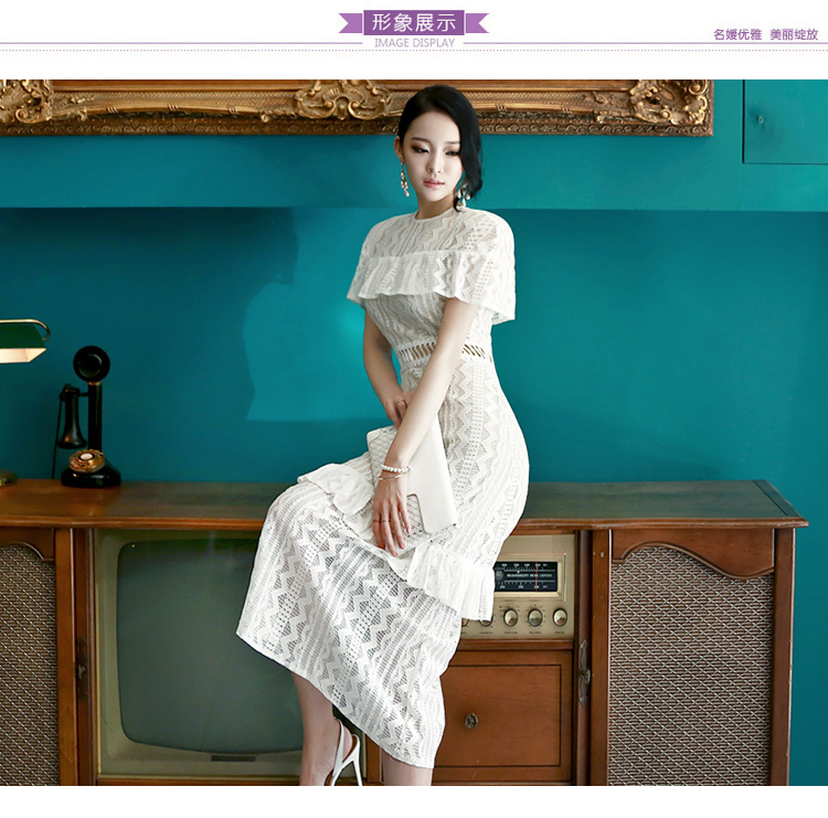 ชุดเดรสยาวผ้าลูกไม้สีขาว ส่งฟรี ems