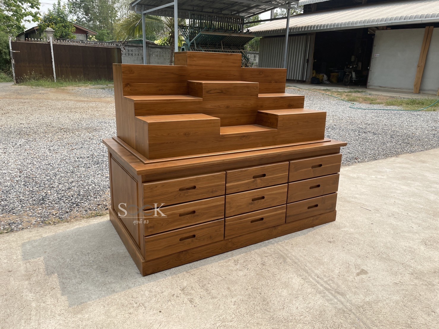 โต๊ะหมู่บูชาแบบตู้ 1.5 ม.