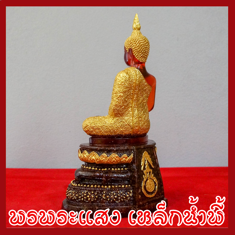 พระแก้วแดง ทรงเครื่องฤดูฝน มวลสารแร่เหล็กน้ำพี้ ฐาน 5 นิ้ว