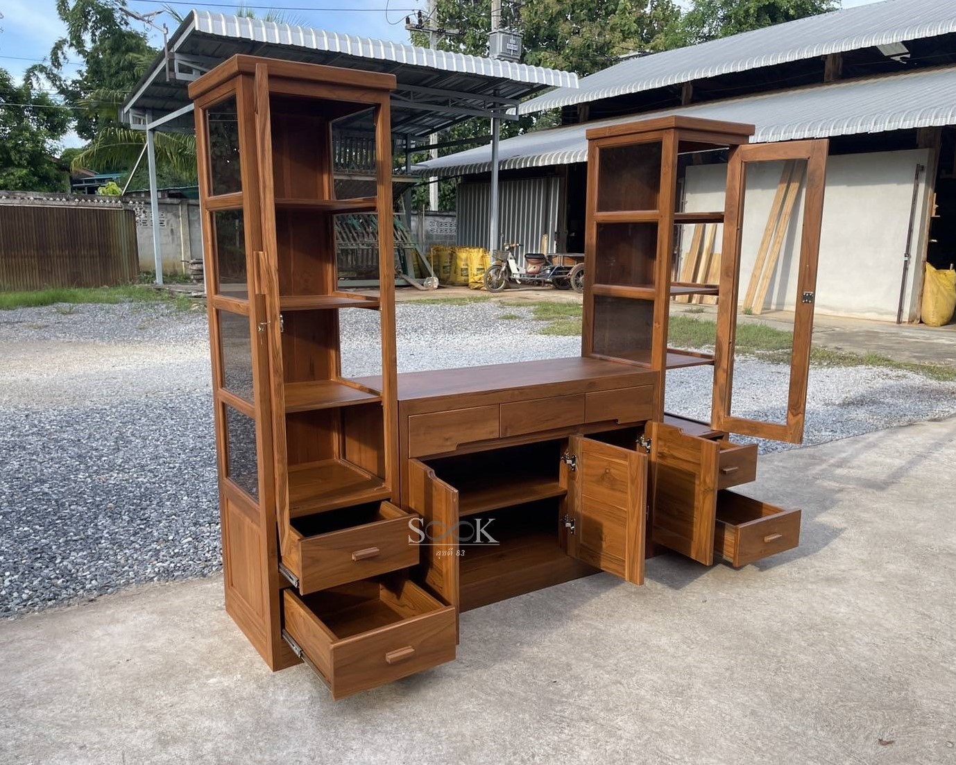 ตู้โชว์วางทีวี