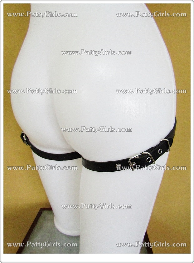 A065 เข็มขัดหนังรัดตัวเซ็กซี่ สายรัดตัวหนังสีดำเซ็กซี่ รหัสนี้สวมใส่แบบรัดเข็มขัด3จุด หัวไหล่ หลังและต้นขา ตัวสายหนังแต่งหมุดและตาไก่ตามรูปถ่ายสินค้าจริงเลยค่ะ