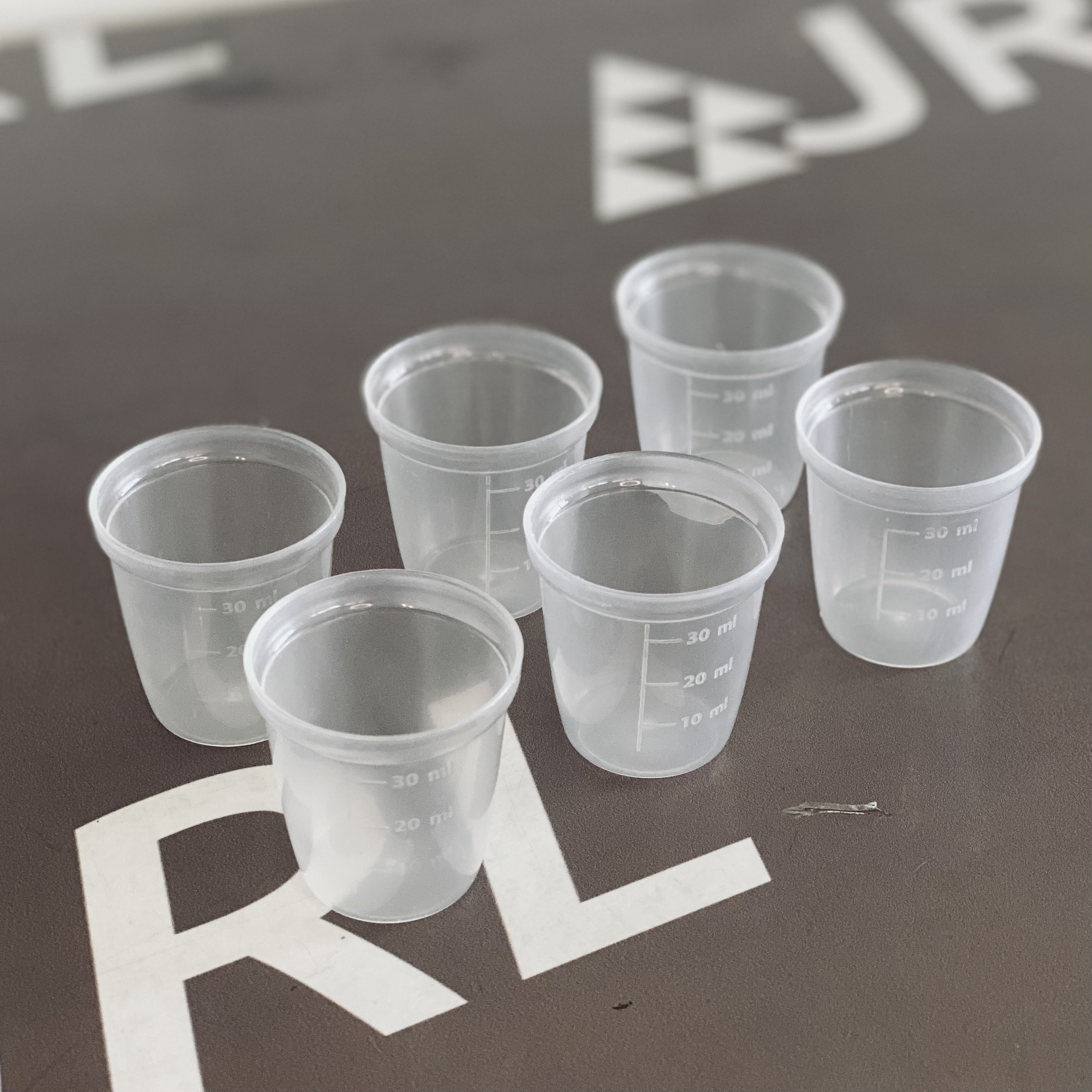 JRL แก้วตวงพลาสติก 30 มล. 6 แก้ว,12 แก้ว