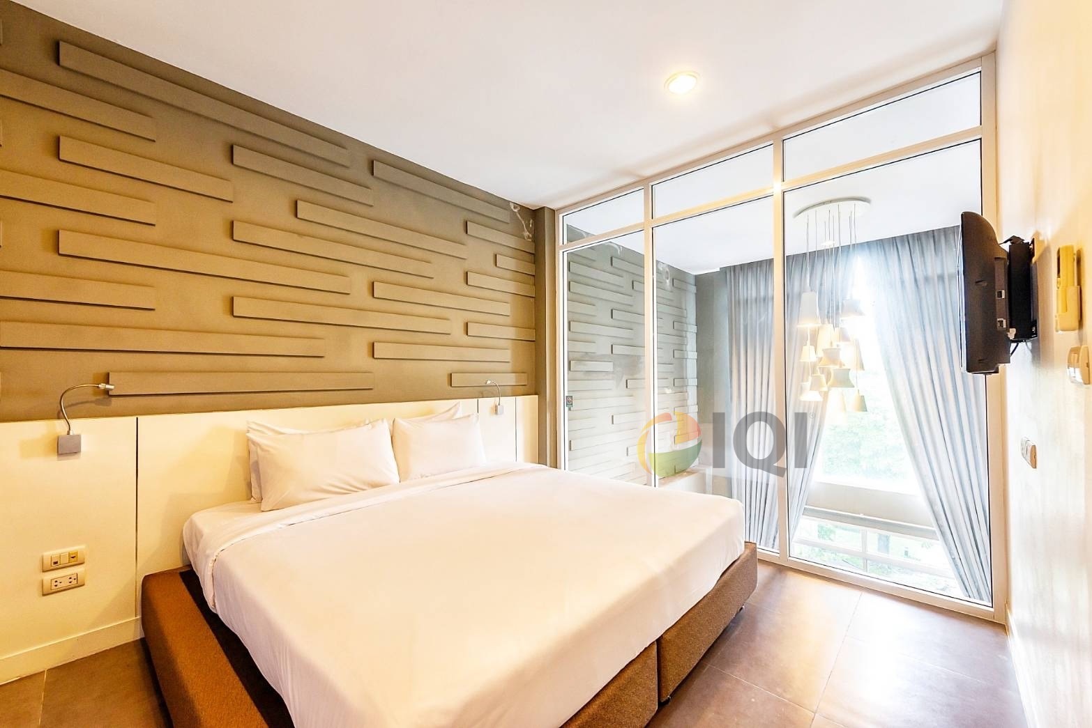 ขาย Luxury resort hostel Serviced Residence ถนนบางนาตราด กม.26