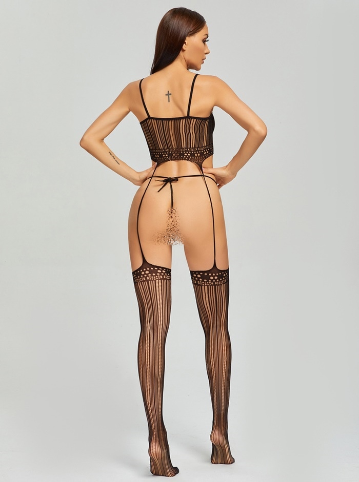 K164 ชุดตาข่ายเซ็กซี่ ชุดตาข่ายเต็มตัวสีดำสวมใส่แบบใช้สายคล้องไหล่ ตัวชุดออกแบบมาเหมือนใส่เกาะอกแล้วมีสายรั้งถุงน่องยาวลงมาตามรูปถ่ายสินค้าจริง ***ไม่มีจีสตริง