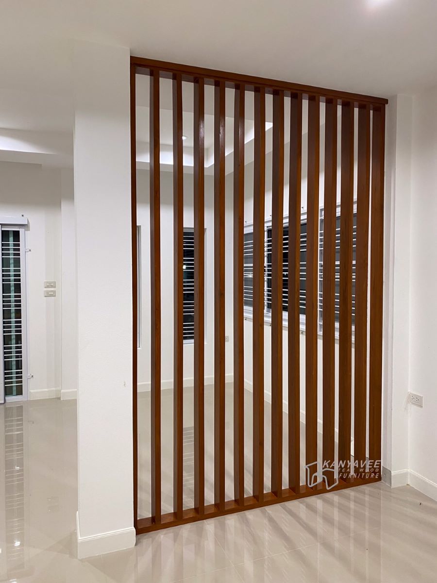 ฉากกั้นระแนงไม้สัก