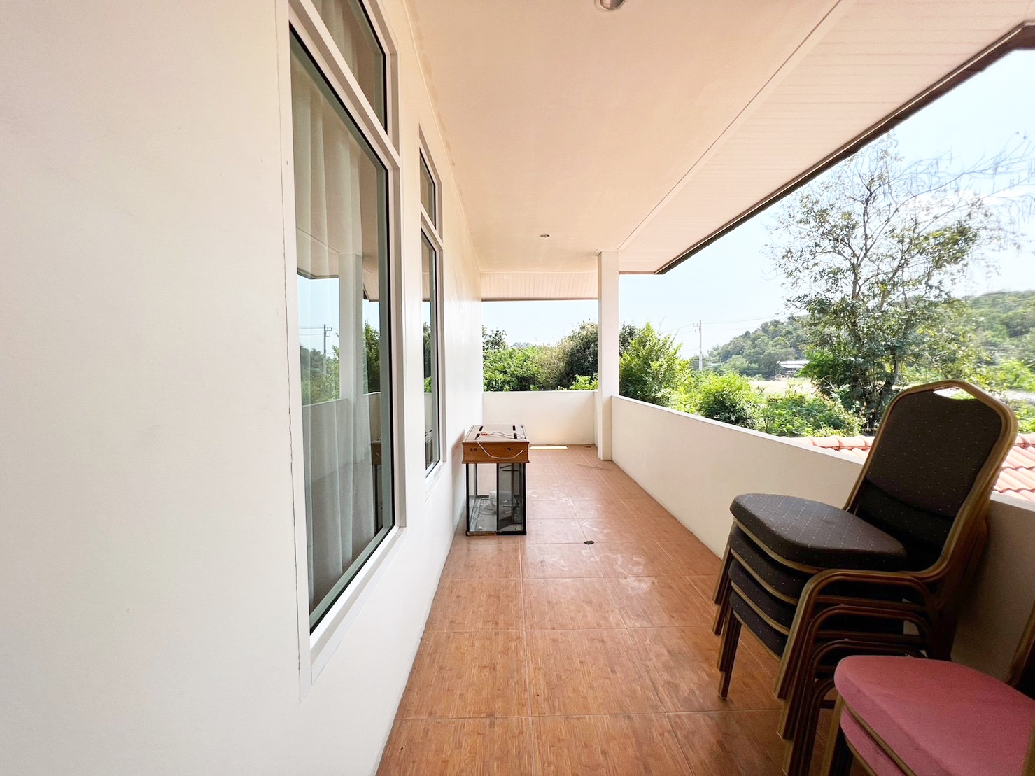 ขาย บ้านเดี่ยว ปลูกสร้างเองหลังใหญ่ สไตล์โมเดิร์น เขาตาโล อำเภอบางละมุง ชลบุรี