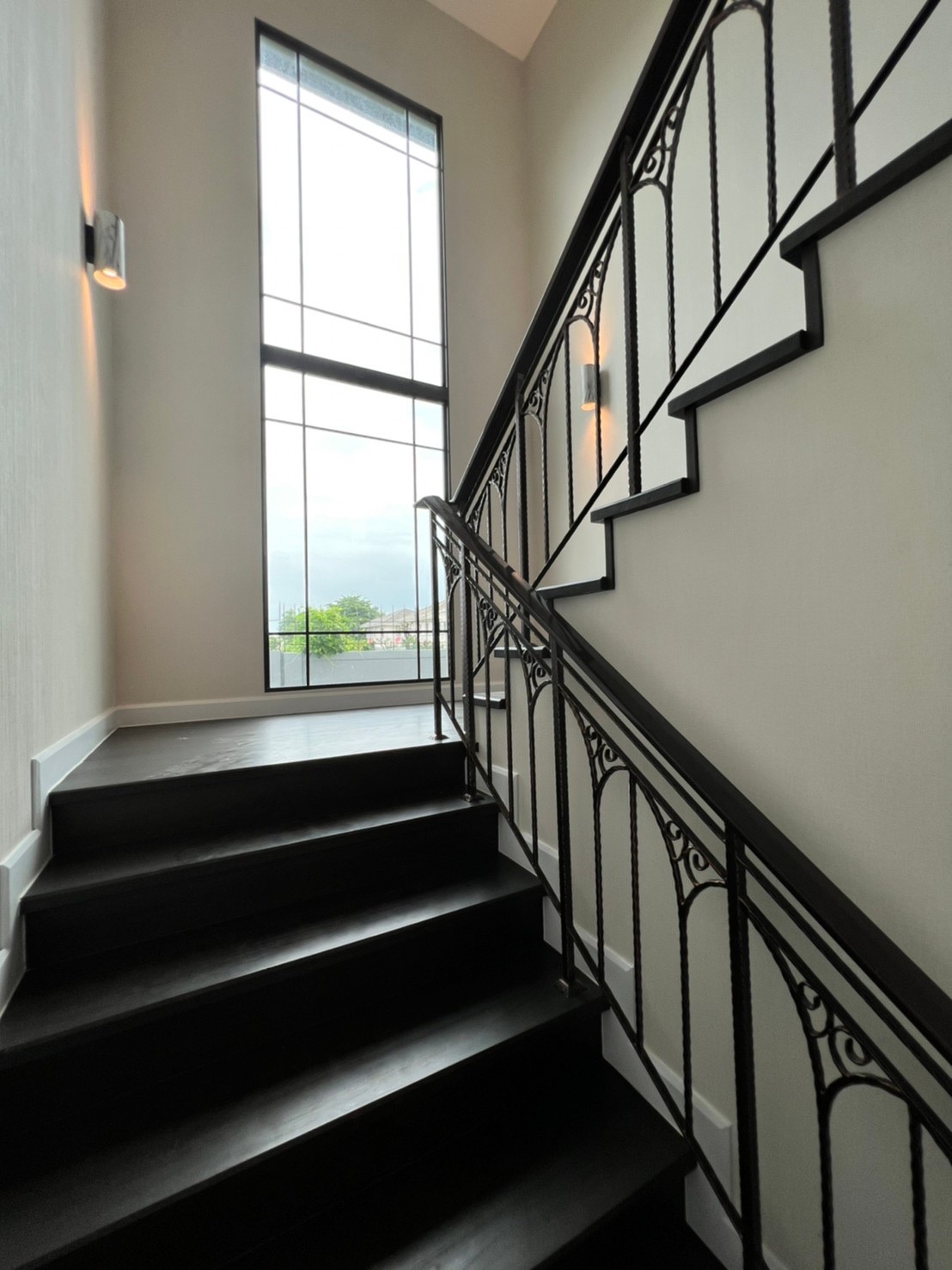 ขาย บ้านใหม่ แบบ BARE SHELL ไม่เคยเข้าอยู่ โครงการ Grand Bangkok Boulevard บางนา-อ่อนนุช