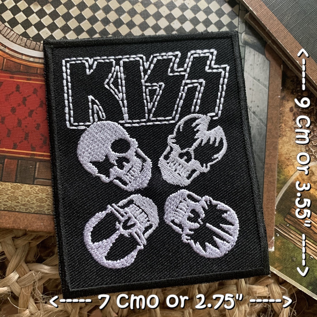 Kiss วงดนตรี ร็อค เฮฟวี่เมทัล พังค์ ตัวรีดแบบปัก อาร์มปัก ตัวรีดติดเสื้อ ตัวรีด ติดกระเป๋า ติดหมวก ติดแจ๊คเก็ต Rock Iron on Embroidered Patch