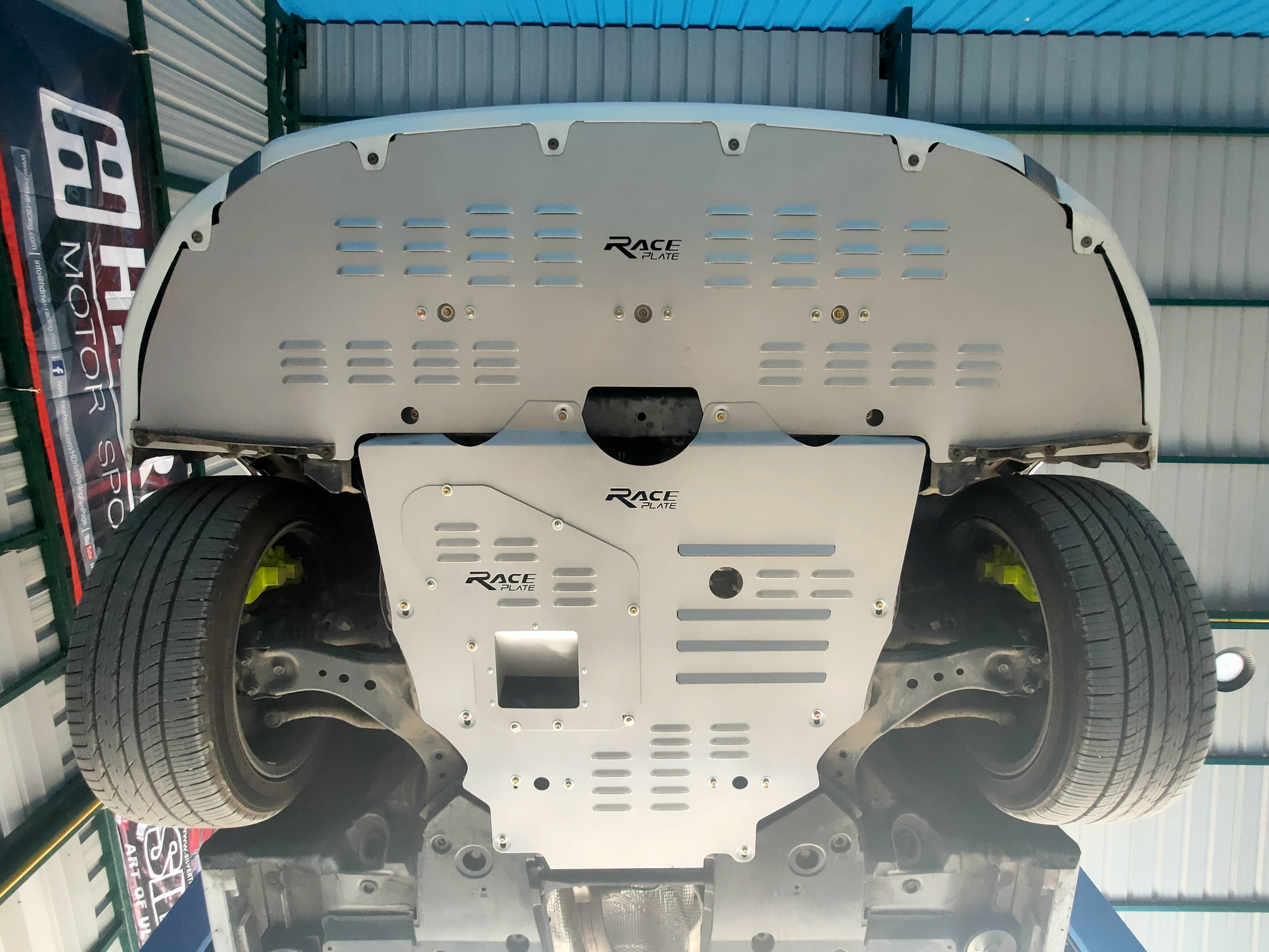 แผ่นปิดใต้ห้องเครื่องอลูมิเนียม Toyota Camry Acv70 2019-21 Raceplate_Undertray