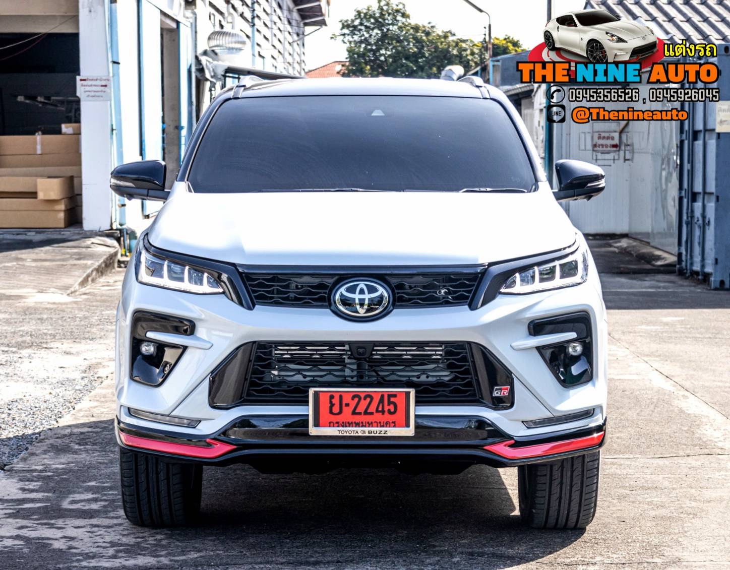 ชุดแต่ง Fortuner GR 2021 แบบ Fiar LGD-GRR(ตัดสีแดง) ชุด 2 ชิ้น