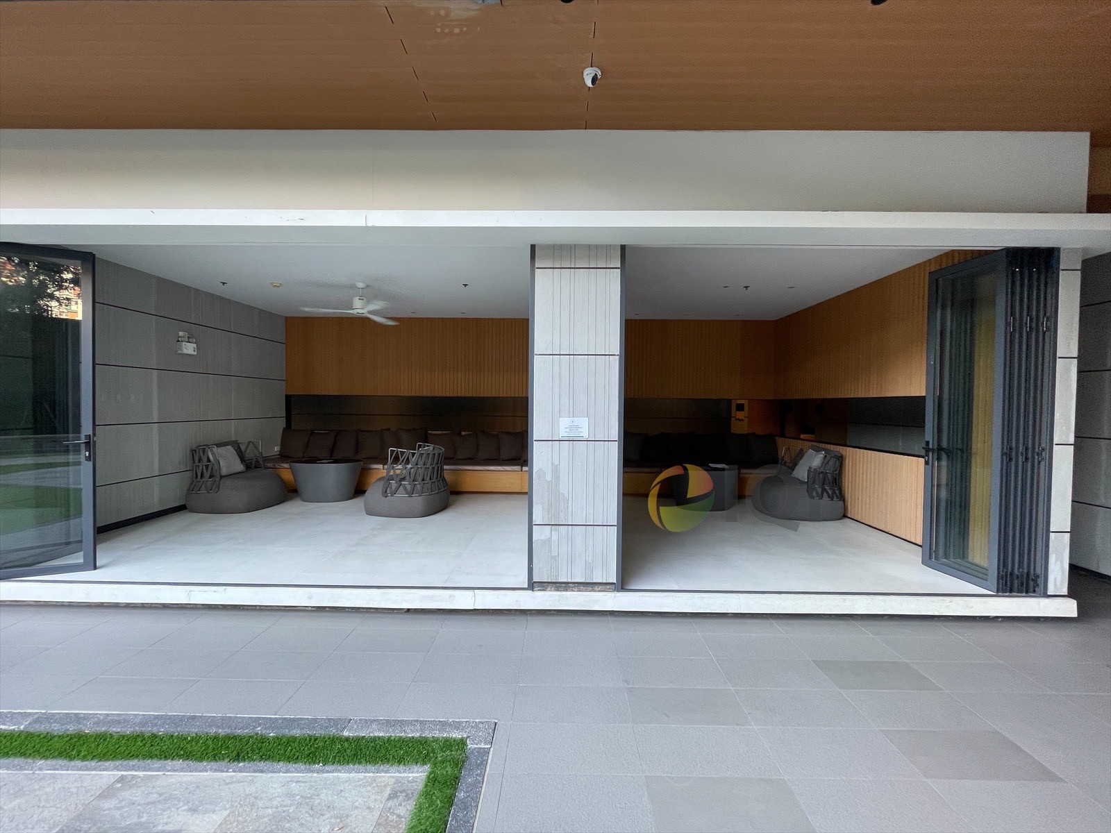 ขาย คอนโด ไอดีโอ โอทู (IDEO O2) Condo High Rise Building C