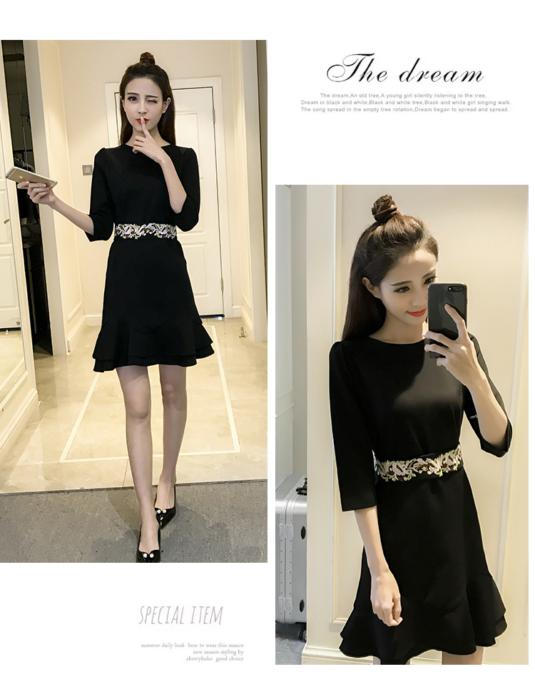ชุดเดรสสีดำ แขนยาวสามส่วน ส่งฟรี ems