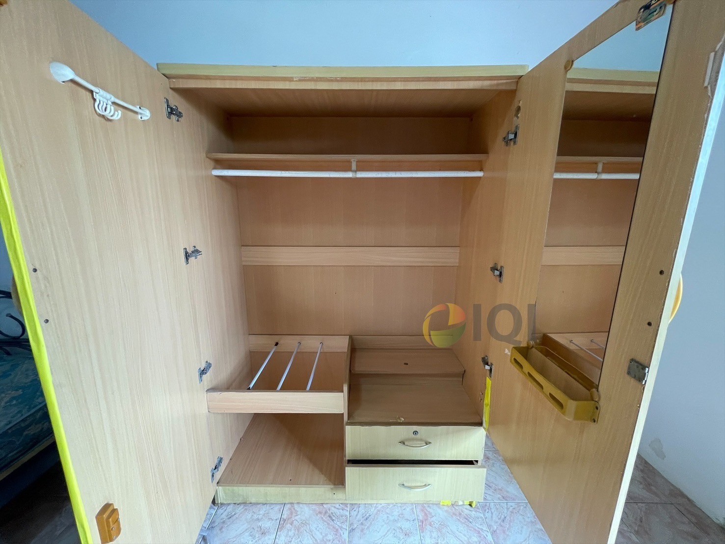 ขายอพาร์ทเม้นท์ 4 ชั้น ติดถนน 2 ด้าน ซอยแบริ่ง 52 ถนนสุขุมวิท107