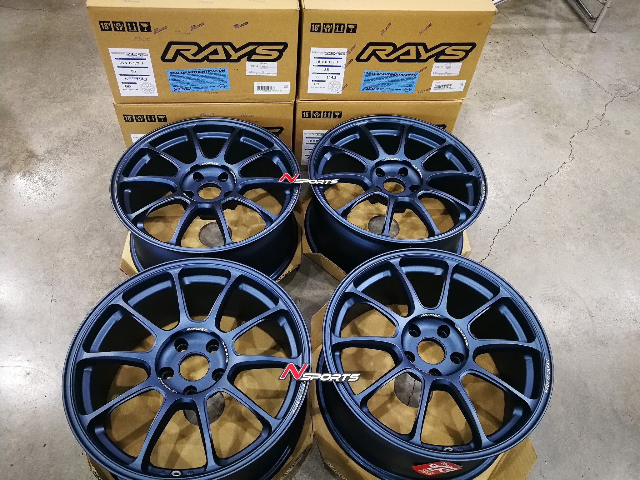 Volkracing ZE40 18x8.5+35 5-114.3 GB