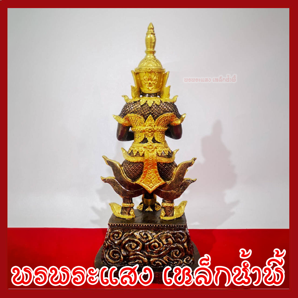 ท้าวเวสสุวรรณประทับราหู สูง 14 นิ้ว ฐาน 6.5*5 นิ้ว เนื้อมวลสารแร่เหล็กน้ำพี้
