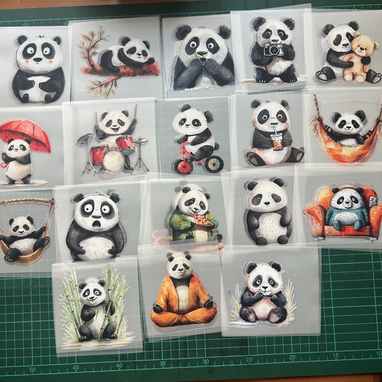 ตัวรีดติดเสื้อ แพนด้า น่ารัก ฟิลม์รีดร้อน พิมพ์ลาย สกรีนลาย ฟิลม์ DFT DTF