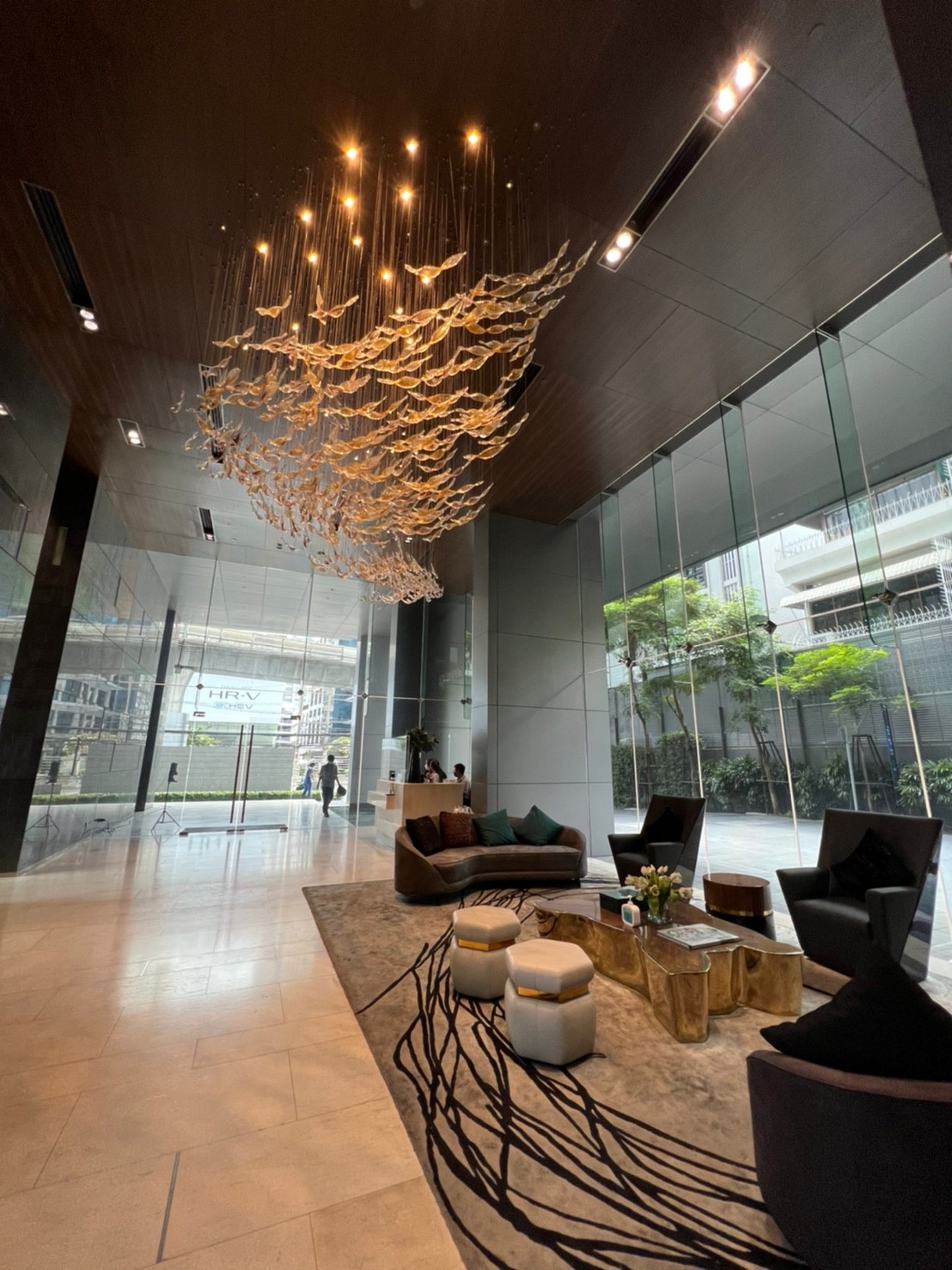 ขายคอนโดสุดหรู เดอะ แบงค็อก สาทร 1 ห้องนอนขนาดใหญ่