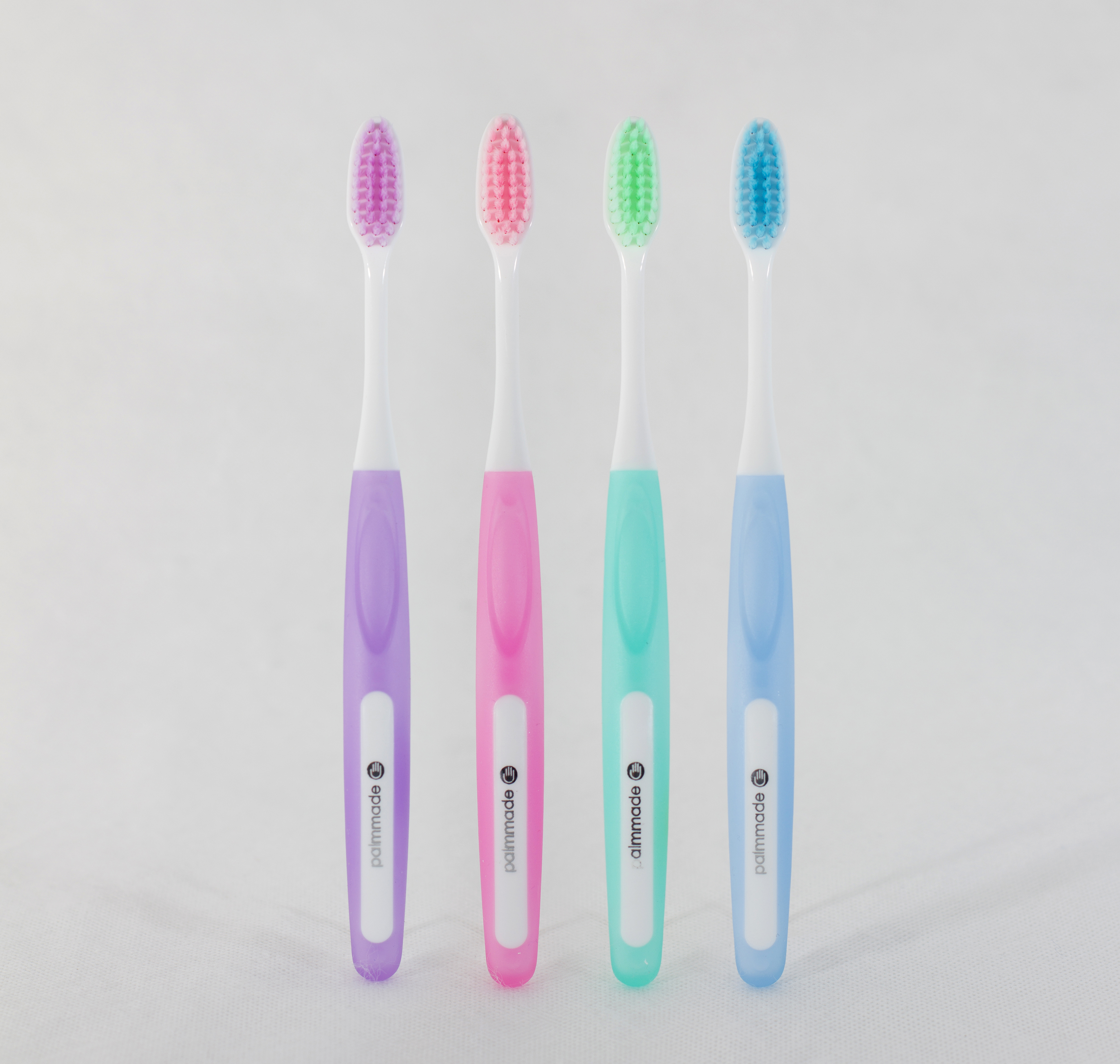 แปรงสีฟัน ปาล์มเมด ดราแก้นทิ้นท์ (12 ชิ้น)