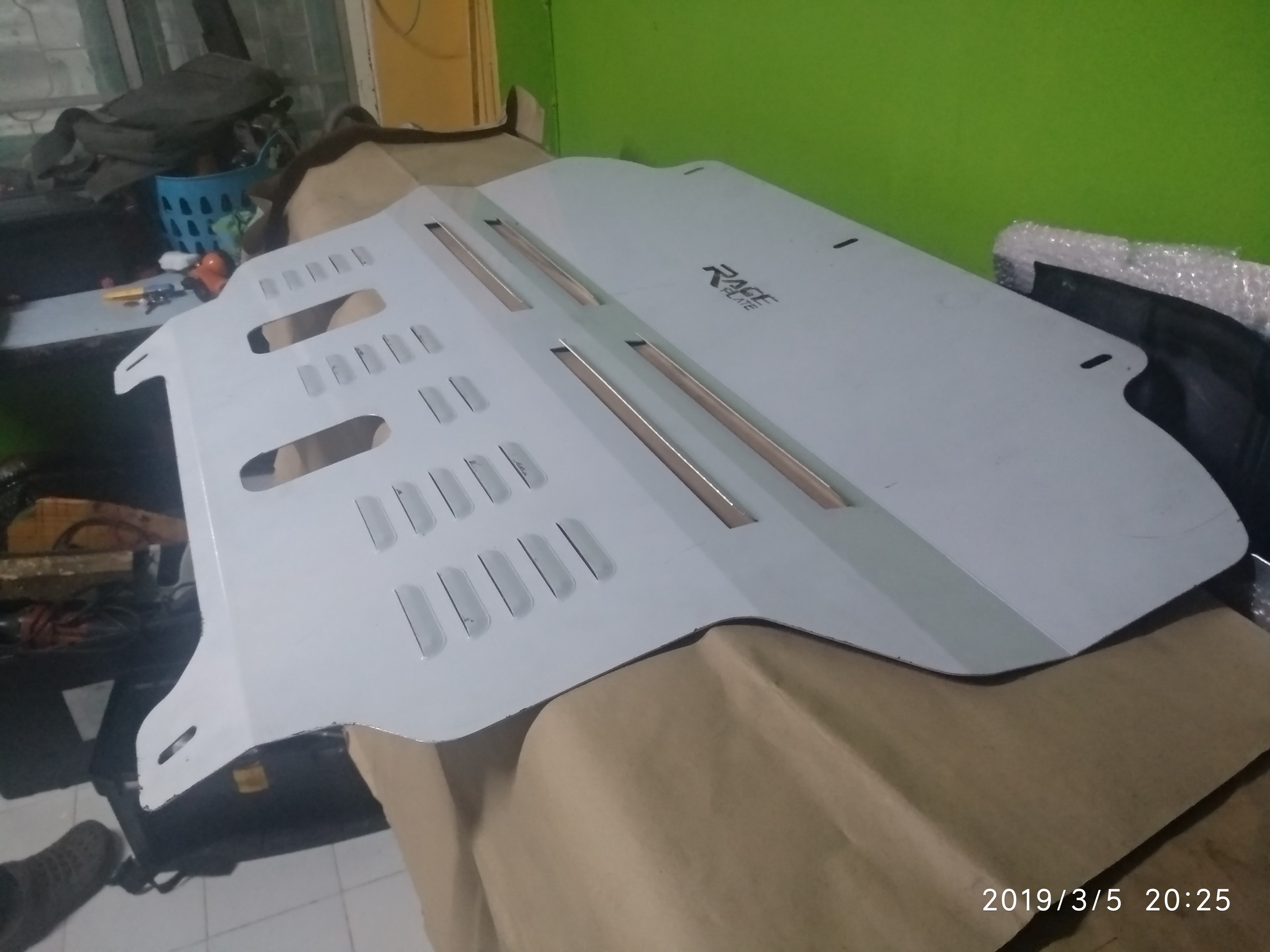 แผ่นปิดใต้ห้องเครื่องอลูมิเนียม Volkswagen New Beatle Raceplate_Undertray