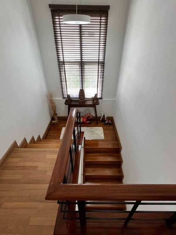 ขายด่วน บ้านเดี่ยว 2 ชั้น หมู่บ้านกลางสวน (โรงโป๊ะ) ตำบลตะเคียนเตี้ย บางละมุง ชลบุรี