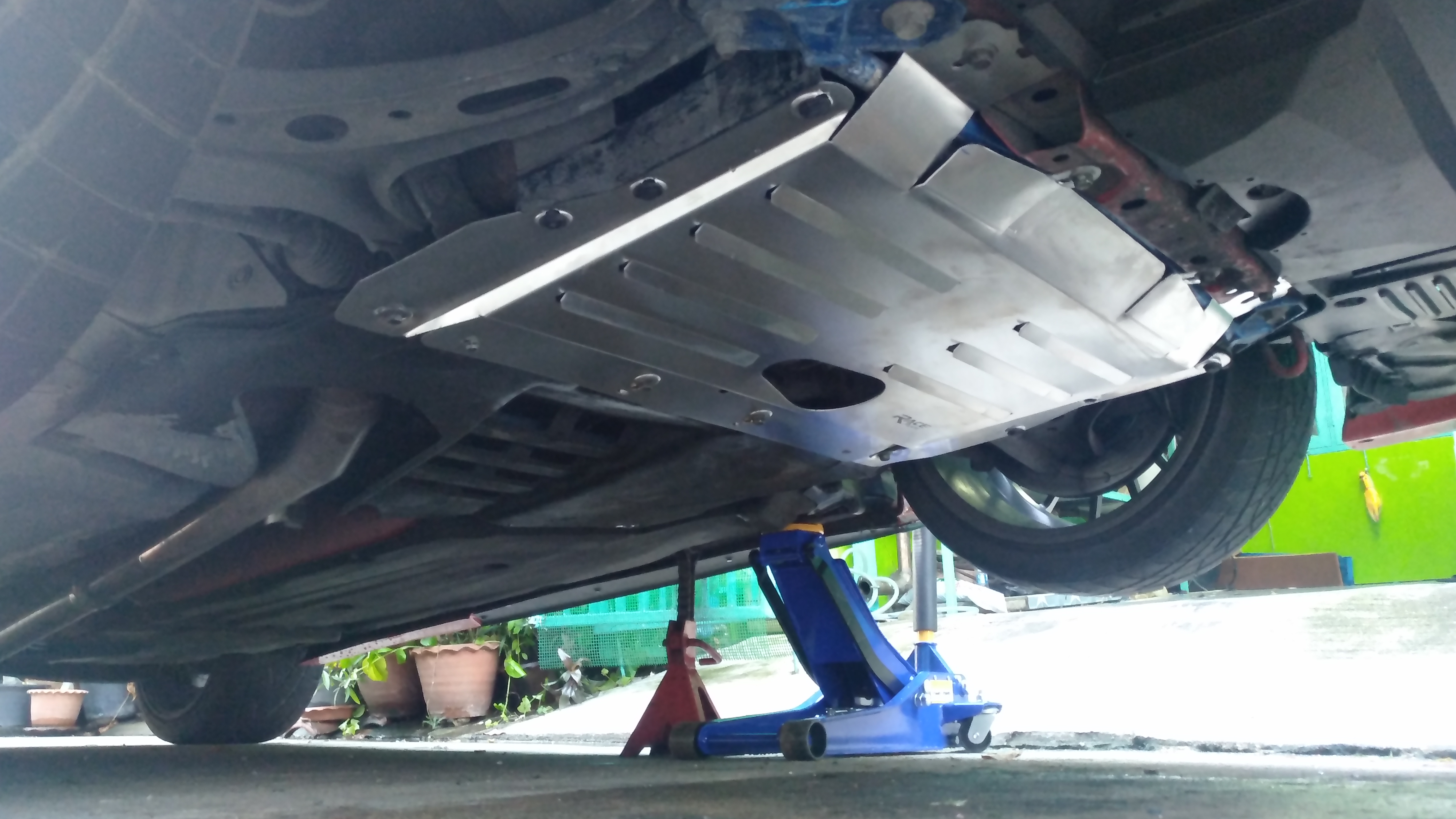 แผ่นปิดใต้ห้องเครื่องอลูมิเนียม Toyota Ft86 Raceplate_Undertray