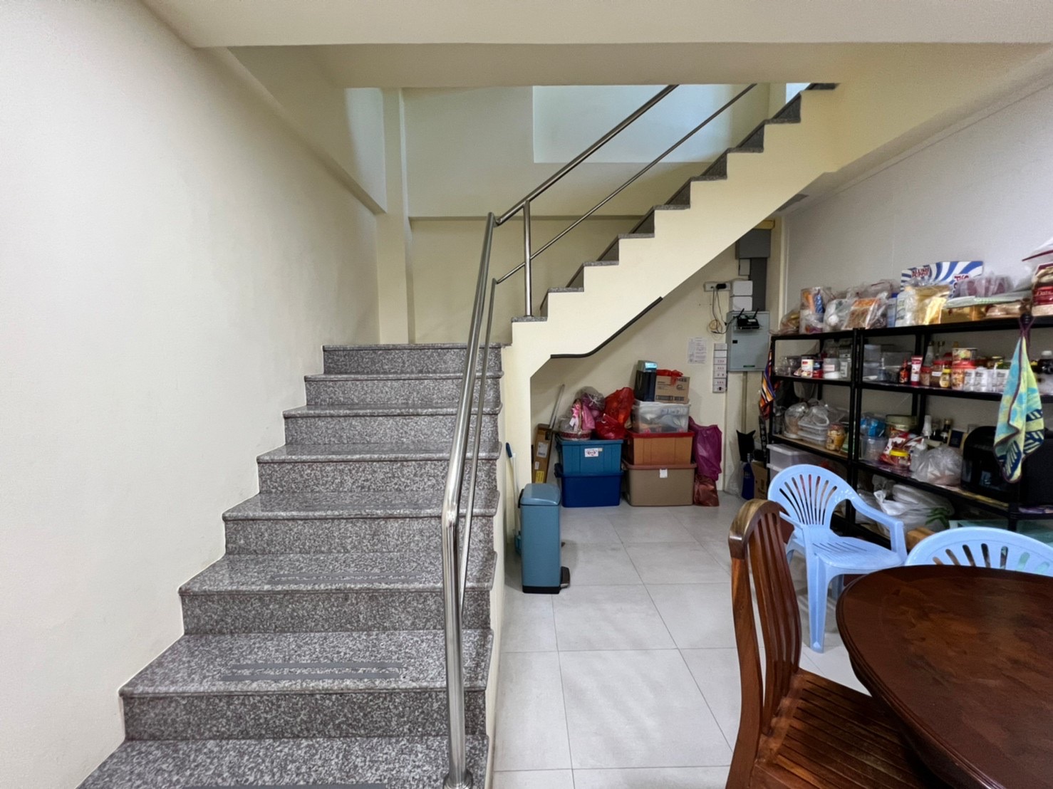 ขายโรงงาน และ อาคารพาณิชย์สูง 4 ชั้น จังหวัดสมุทรสาคร