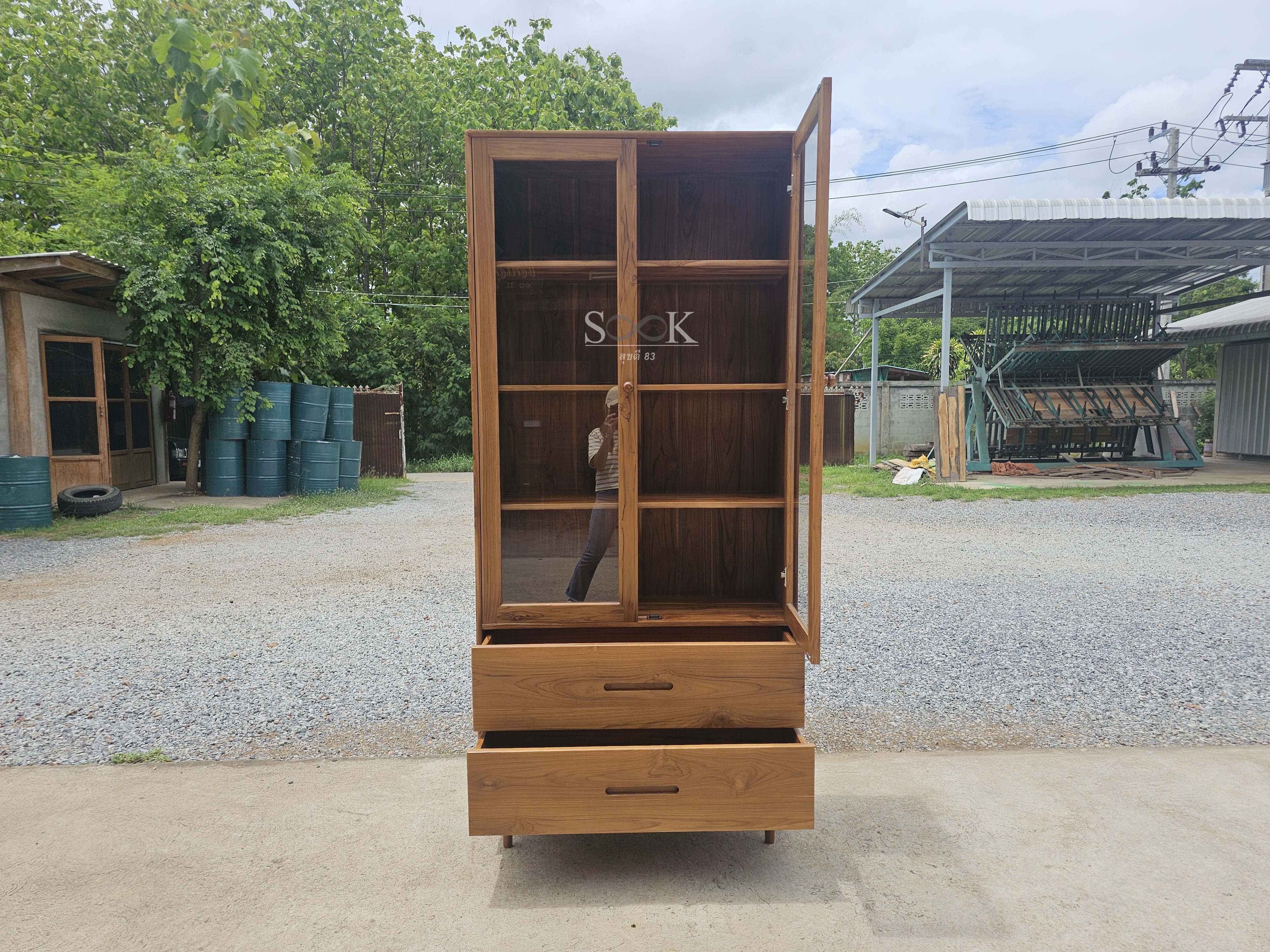 ตู้โชว์ 2 ลิ้นชัก ขากลมตรง