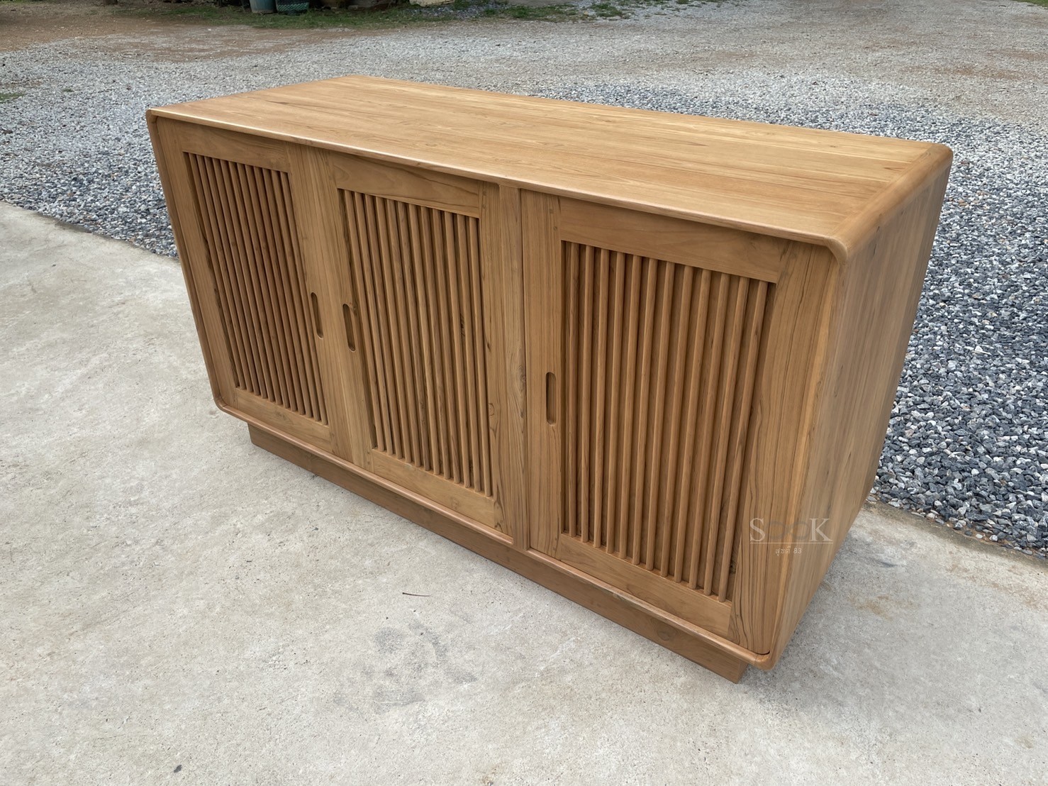 ตู้เก็บของบานซี่มินิมอล (สีสัก)