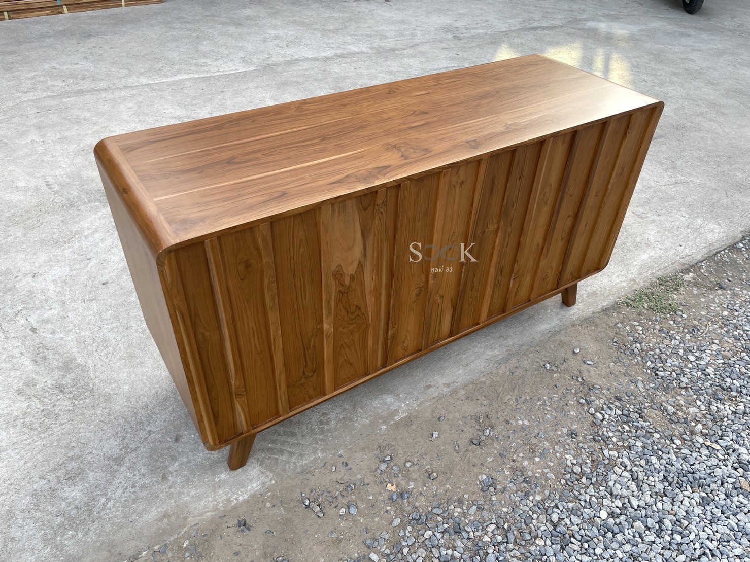 ตู้เก็บของบานซี่ มีขา