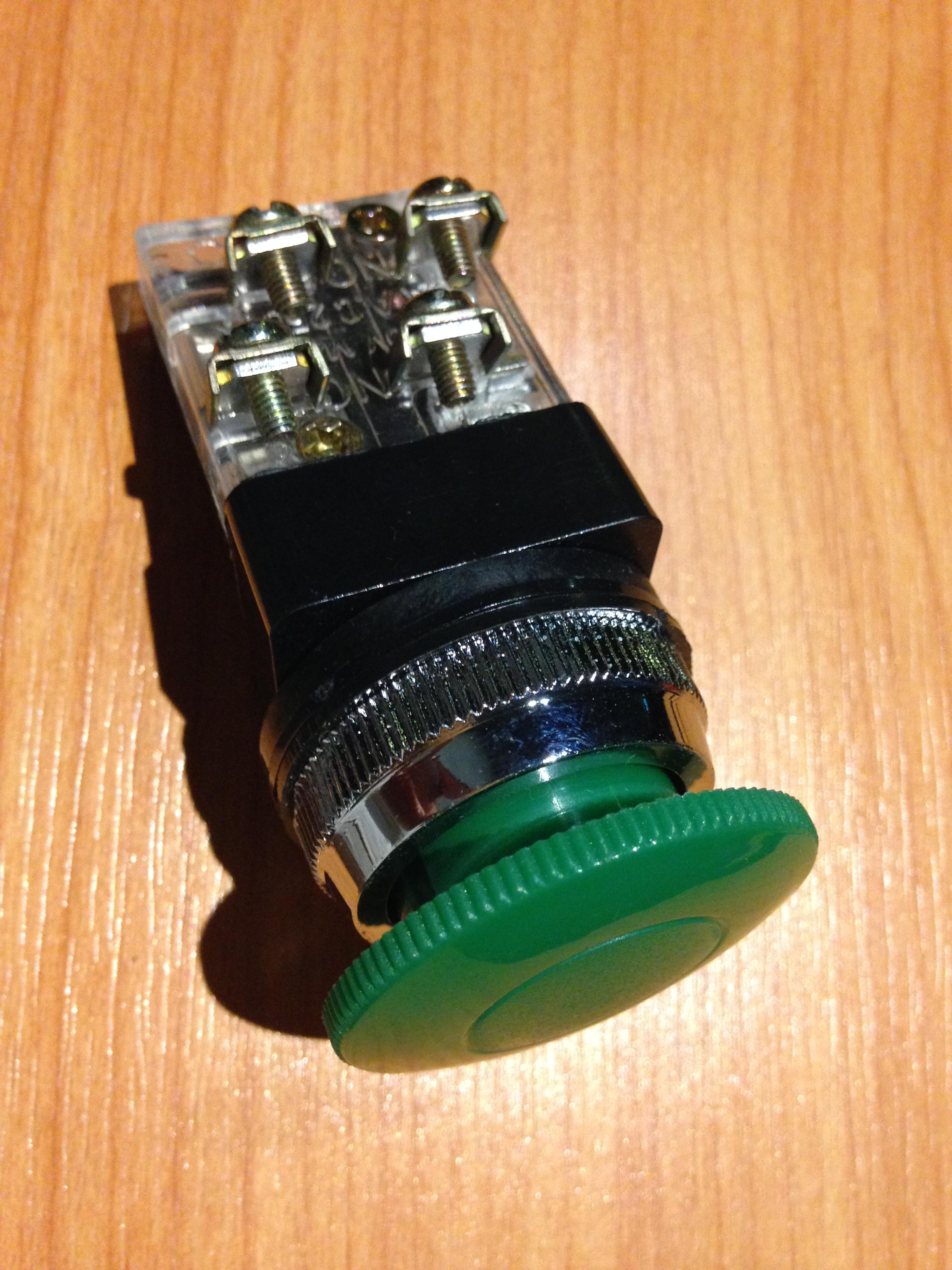 Switch หัวเห็ด 25 MM 1 Contact (ไม่ล็อก) GREEN