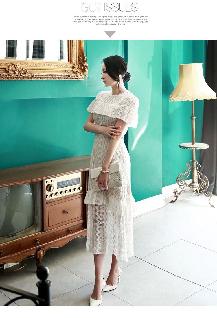 ชุดเดรสยาวผ้าลูกไม้สีขาว ส่งฟรี ems