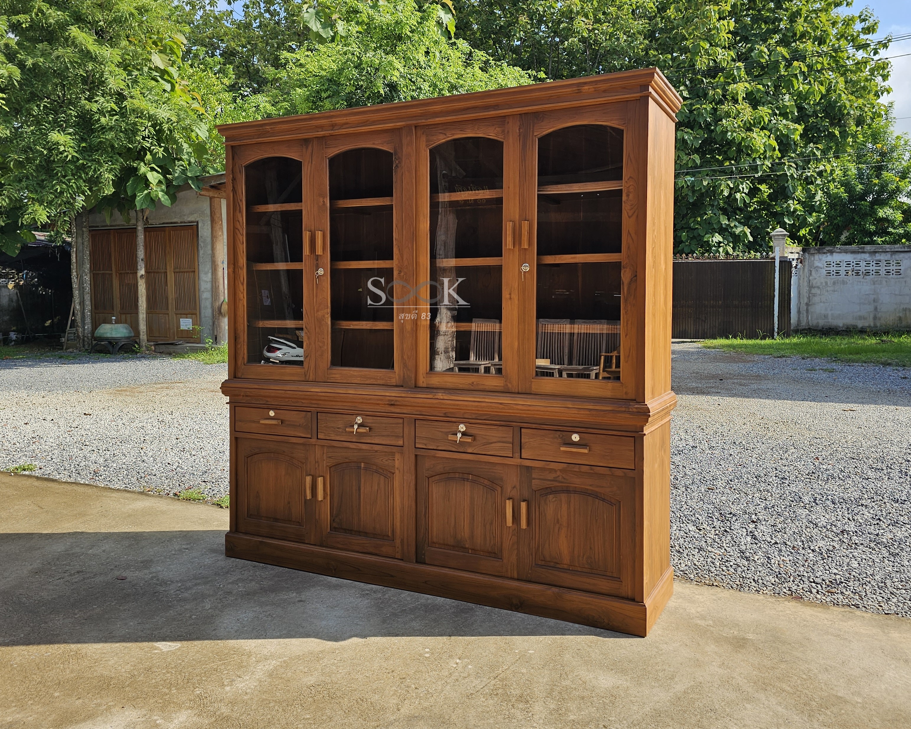 ตู้โชว์เก็บของบานกระจก