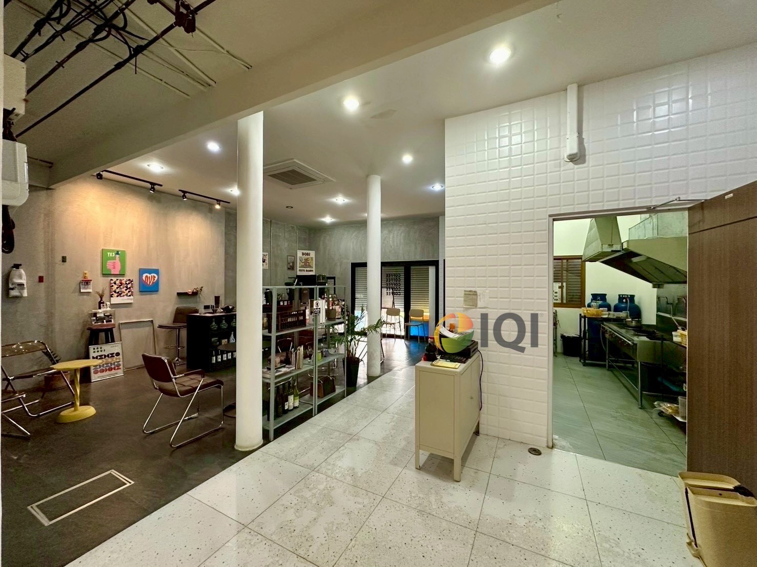 ขายอาคารพาณิชย์ 5 ชั้น 2 คูหาติดกัน ถนนหนามแดง - บางพลี ใกล้รถไฟฟ้า 2 สาย และใกล้ทางด่วน