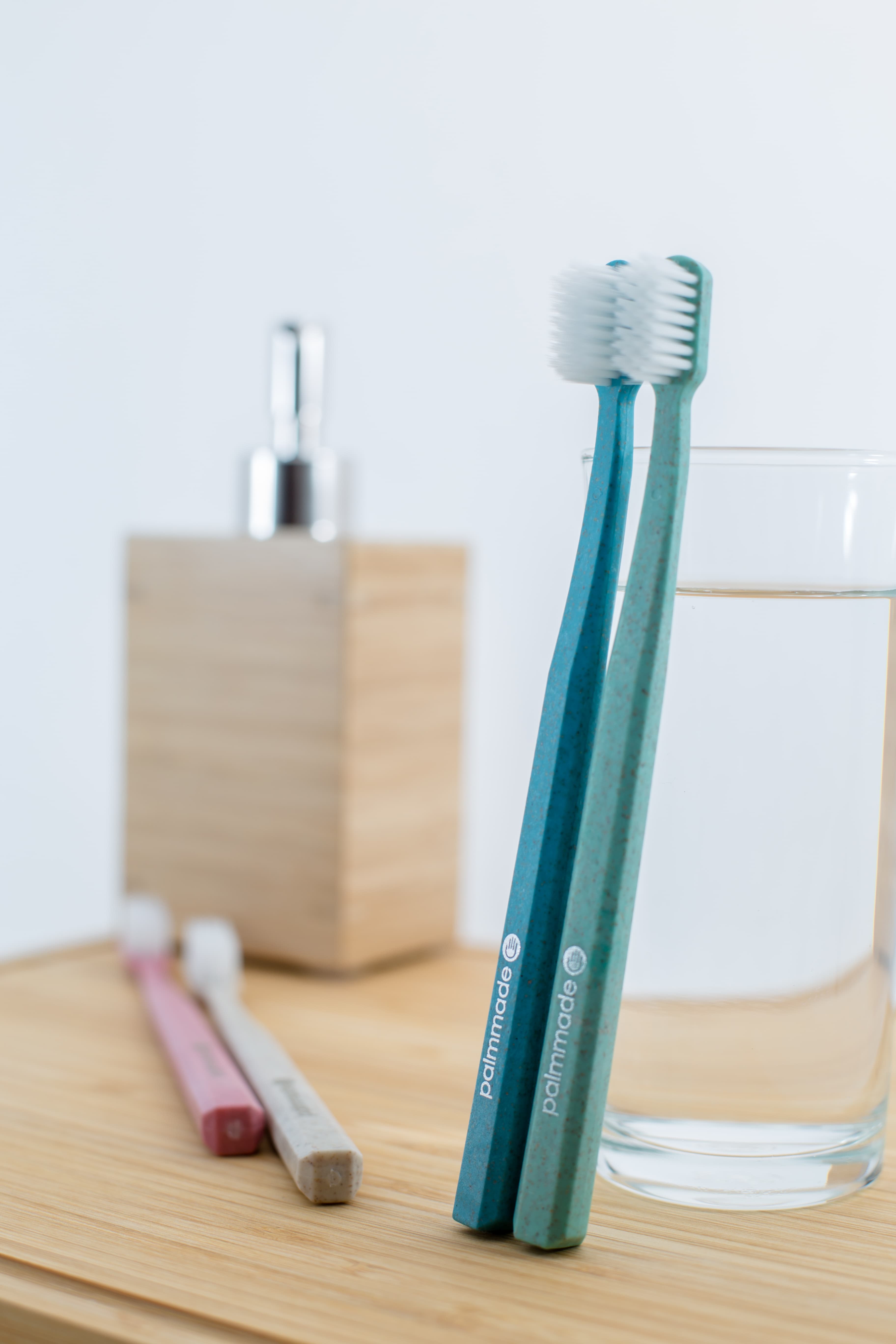 19081-แปรงสีฟัน อีโค่-เอ็กซ์ เอ็กซ์ตร้า ซอฟท์ (12 ชิ้น)