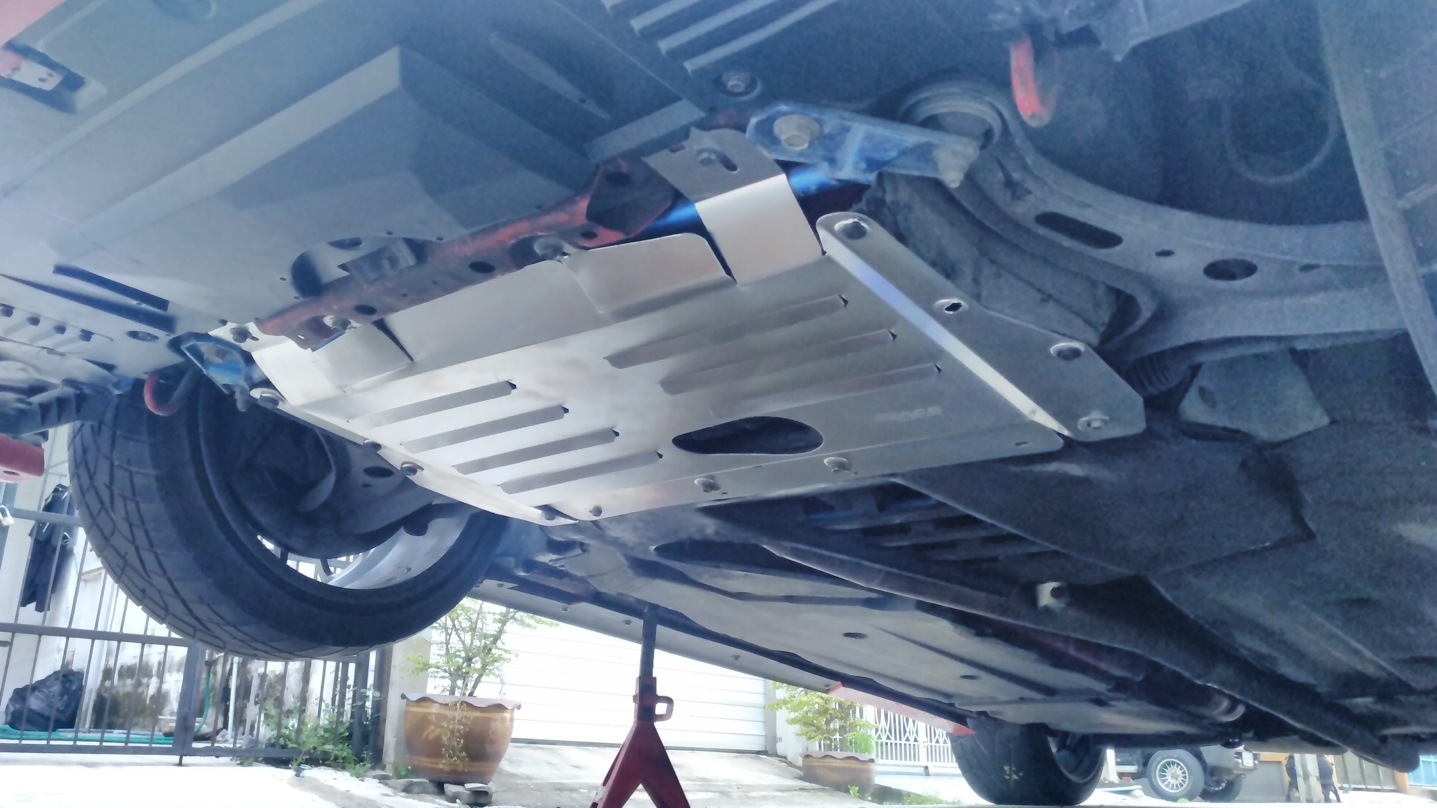 แผ่นปิดใต้ห้องเครื่องอลูมิเนียม Toyota Ft86 Raceplate_Undertray