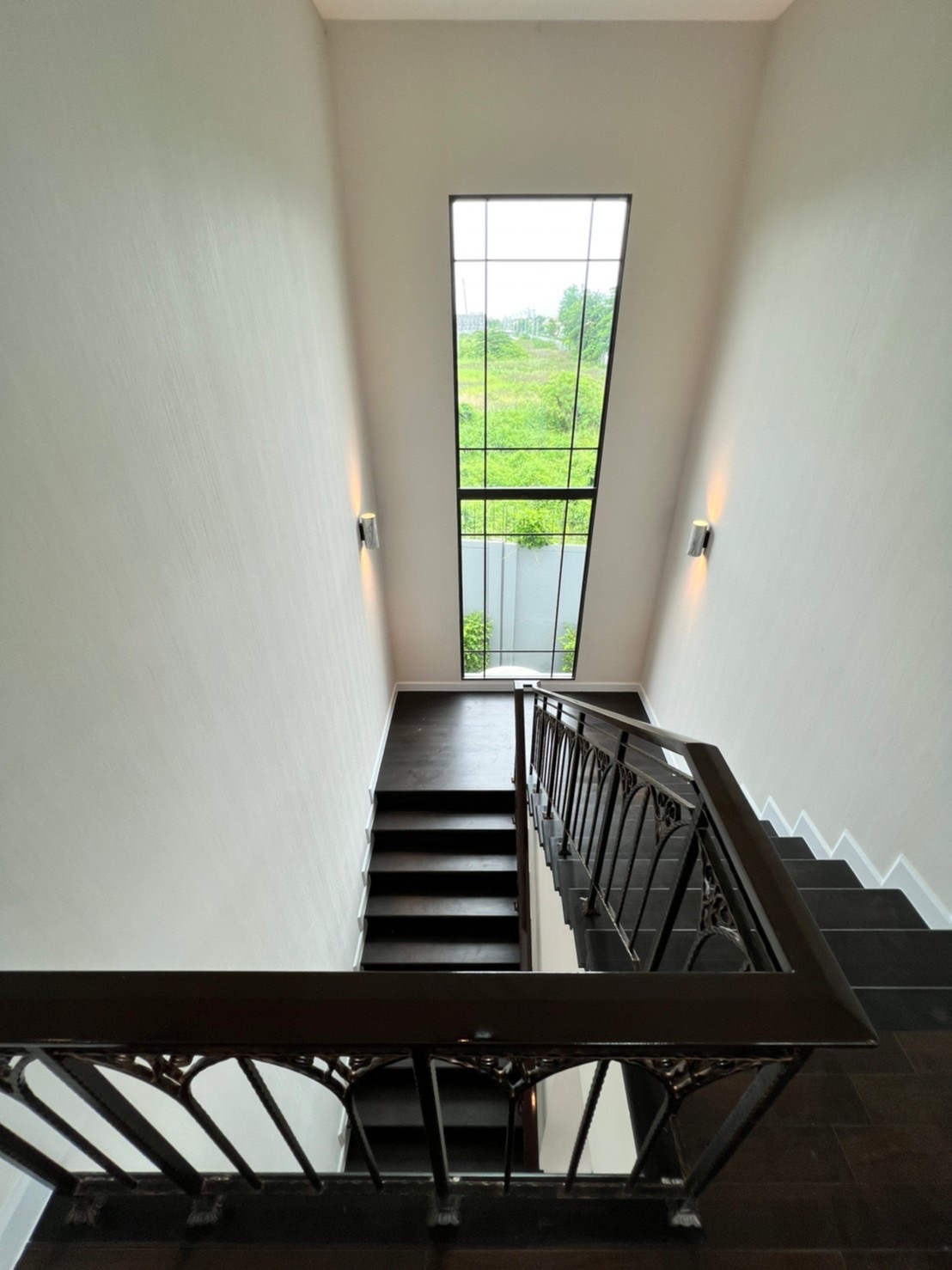 ขาย บ้านใหม่ แบบ BARE SHELL ไม่เคยเข้าอยู่ โครงการ Grand Bangkok Boulevard บางนา-อ่อนนุช