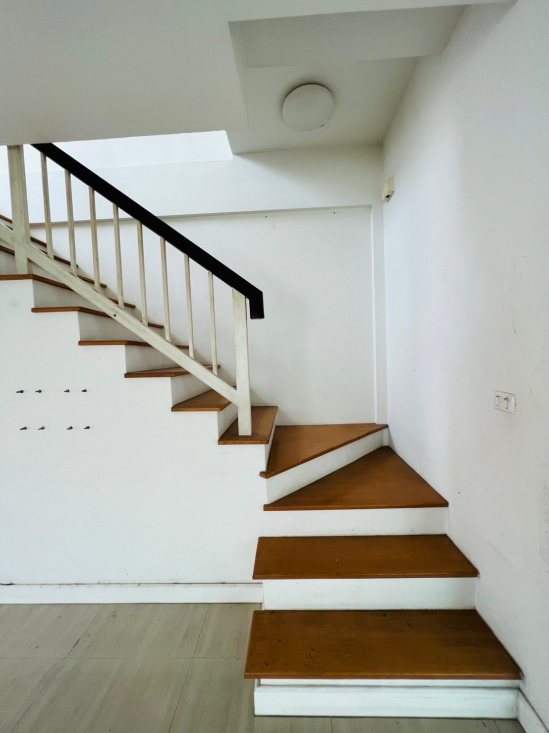 ขายทาวน์โฮม 3 ชั้น หมู่บ้าน ทาวน์ พลัส สุวรรณภูมิ